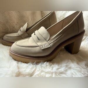 DV by Dolce Vita Cream Flats